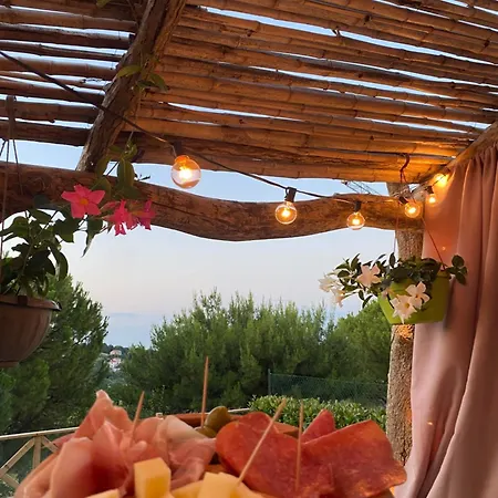 לינה וארוחת בוקר La Trave 3*