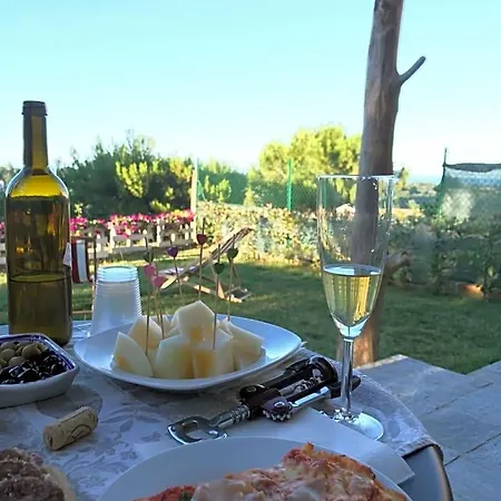 La Trave Bed & Breakfast